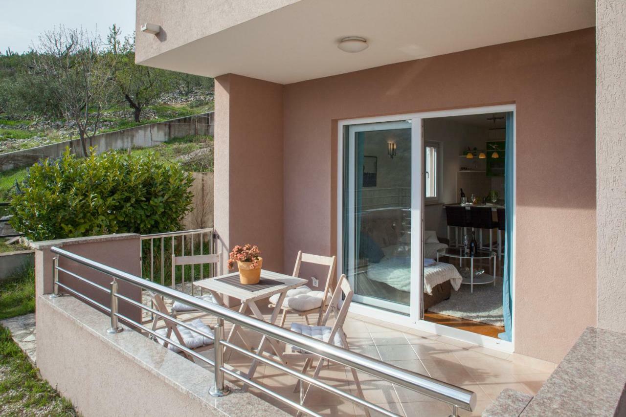Relax Makarska Appartement Buitenkant foto